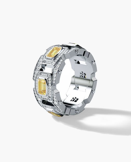 ARGONAUT Gold Ring with 3.80ct Yellow and White Diamonds