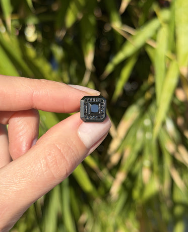 HALO EverBlak Gold Princess Cut Single Stud Earring with 1.40ct Black Diamonds