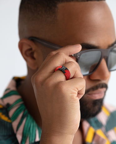 LA PAZ Atomic Silicone & EverBlak Black Gold Ring with 0.20ct Black Diamonds